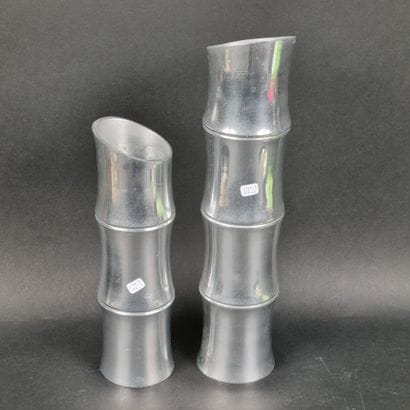 Lot de 2 vases en fonte d'aluminium à l'imitation...