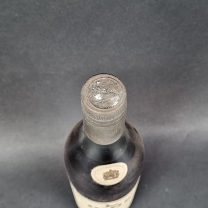 1 b. COGNAC Hine Vieille fine Champagne réservée...