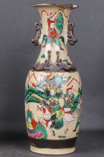 Lot de 3 vases en porcelaine de Nankin (H...