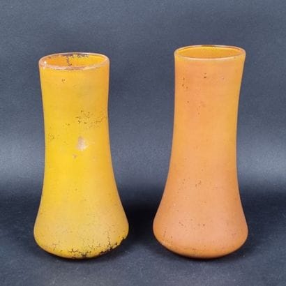 Attribué à LEGRAS. Lot de 2 vases en verre...