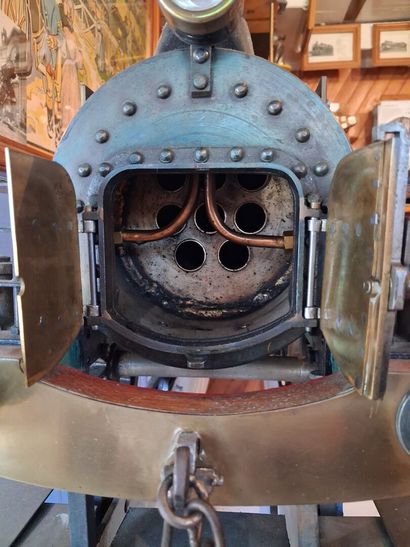 Modèle réduit d'une locomotive Crampton avec...