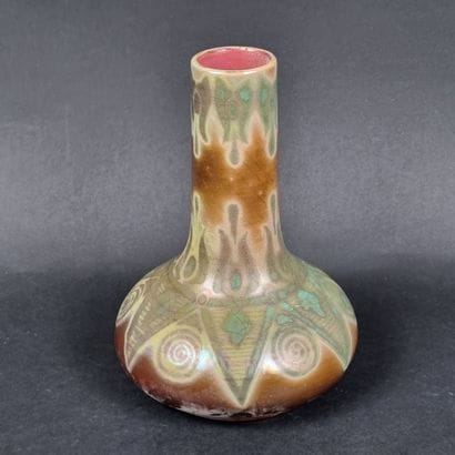 Émile BALON (1859-1929) - Blois. Vase à col...