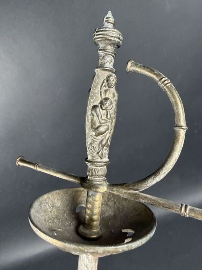 Épée fantaisie de type rapière