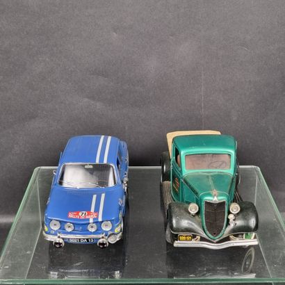 SOLIDO. Lot de 2 modèles réduits de marques...