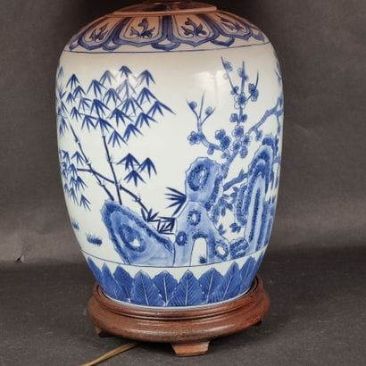 Lampe à poser en porcelaine émaillée bleu...
