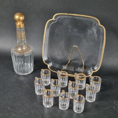 Service à liqueur cristal taillé à décor...