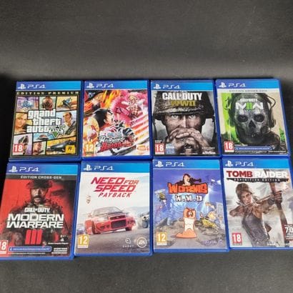 Console de jeux vidéo PLAYSTATION 4 avec...