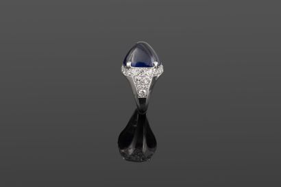 CARTIER
Bague Saphir/Diamants en platine...