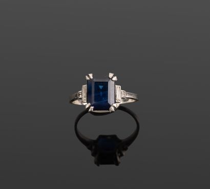 Bague solitaire en platine 950 ‰ ornée d'un...