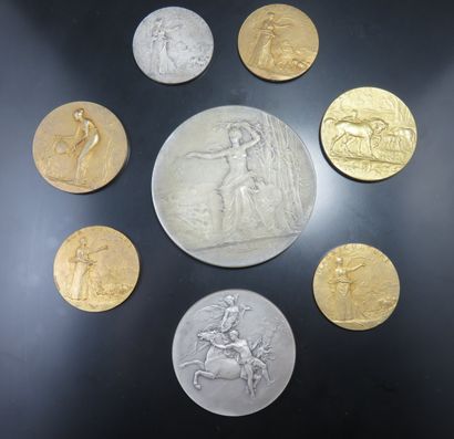 Lot de huit médailles en argent 800‰ dont...