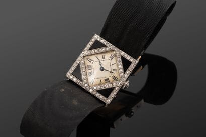 CARTIER
Modèle Nain Jaune, datée 1918 dans...