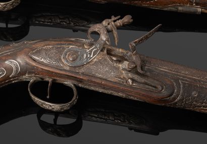 Paire de pistolets à silex d’officier, pour...