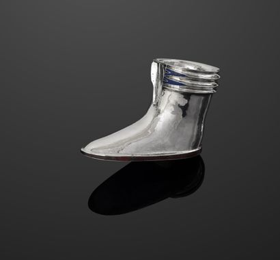 GOUDJI (1941)
Rhyton-poulaine
Sculpture en...