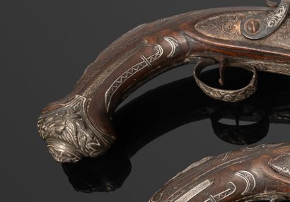 Paire de pistolets à silex d’officier, pour...
