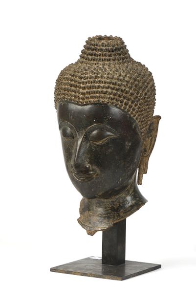 THAILANDE - Sukothai (XVe)
Tête de bouddha,...