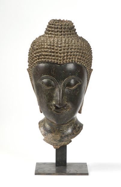 THAILANDE - Sukothai (XVe)
Tête de bouddha,...