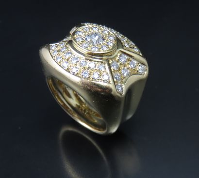 Importante bague chevalière en or 750‰, de...