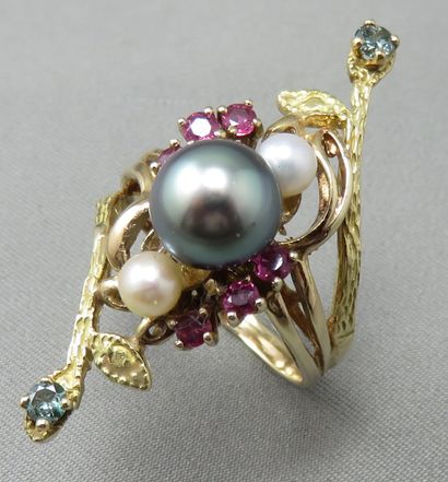 Bague marquise en alliage d'or 585‰ ajouré,...