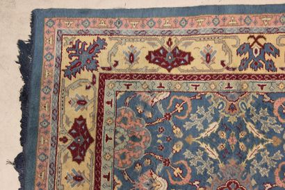 AGRA. India, late 19th - early 20th century
Carpet...