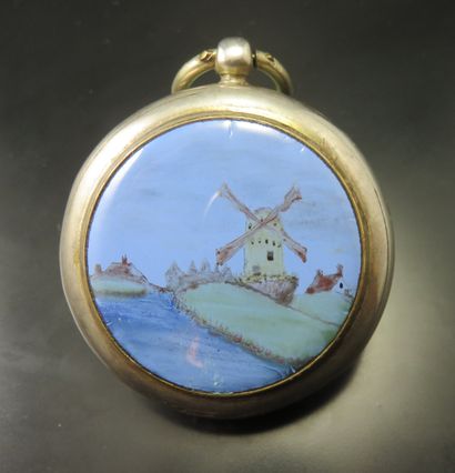 Montre de poche en argent, le dos émaillé...