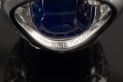 CARTIER
Bague Saphir/Diamants en platine...
