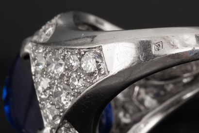 CARTIER
Bague Saphir/Diamants en platine...