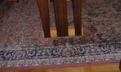 SAROUK, Iran 1970,

tapis en laine polychrome...
