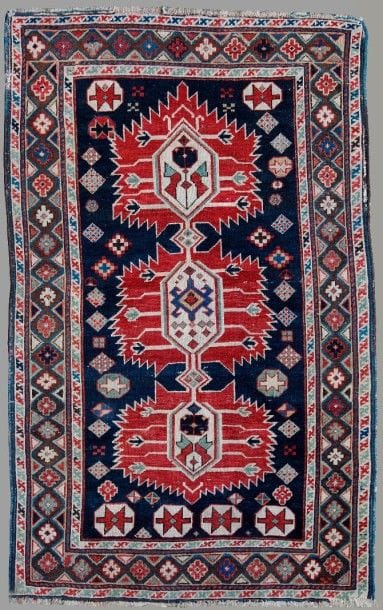 CHIRVAN Kabristan fin XIXème,

Tapis laine...