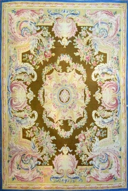 Important TAPIS d'AUBUSSON fin XIXème.

Champ...