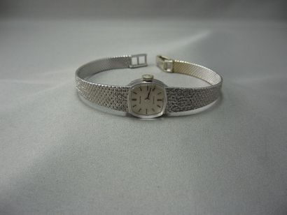 Bulova 
Montre bracelet de Femme
en or gris,...