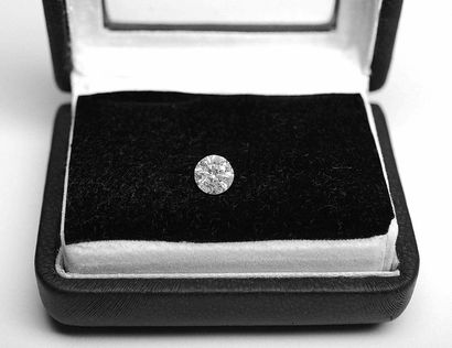 Un diamant sur papier pesant 1,07 ct. de...