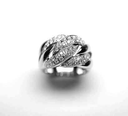Bague jonc Or.:blanc à motif croisé serti...