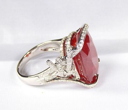 Bague or blanc anneaux stylisés joaillerie...