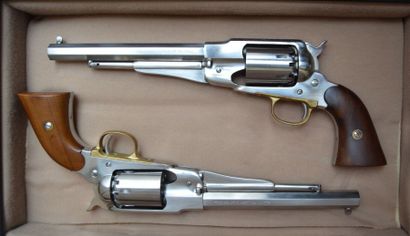 DEUX PISTOLETS FORMANT PAIRE à barillet F.LLIPIETA...