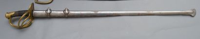 Sabre de Cavalerie 1880, fusée en bois recouverte...