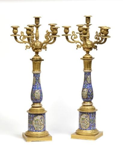 Paire de candélabres à 6 lumières en porcelaine...