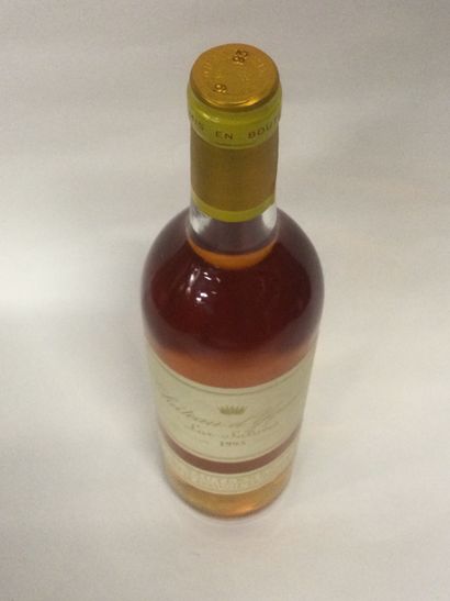 Une Bouteille Château d'Yquem, Sauternes,...