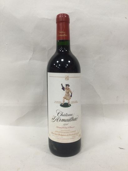
Lot de 12 Bouteilles Château d'ARMAILHAC,...