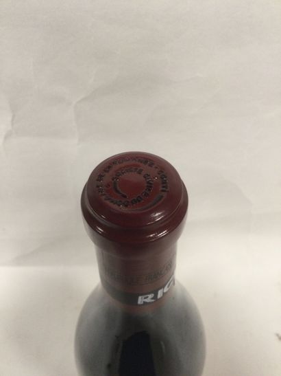 Une Bouteille de DOMAINE DE LA ROMANEE CONTI,...