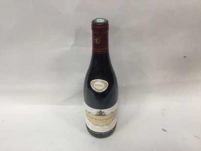 Une Bouteille Nuit Saint Georges Domaine...