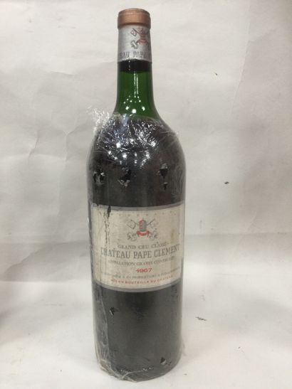 
Un Magnum de Château PAPE CLEMENT, Pessac...