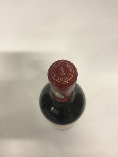 Une Bouteille Château Ducru Beaucaillou,...