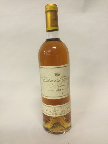 Une Bouteille Château d'Yquem Lur Saluces,...