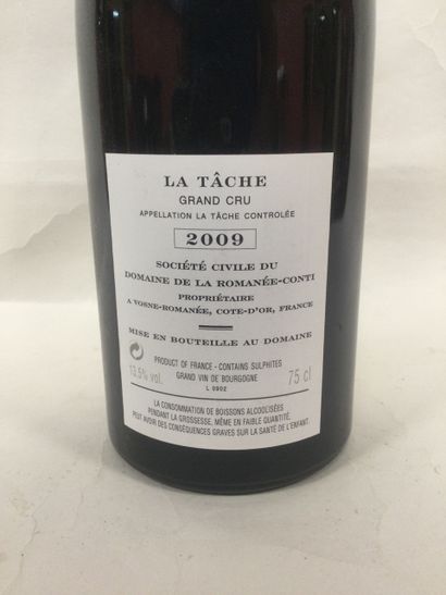 Une Bouteille de DOMAINE DE LA ROMANEE CONTI,...