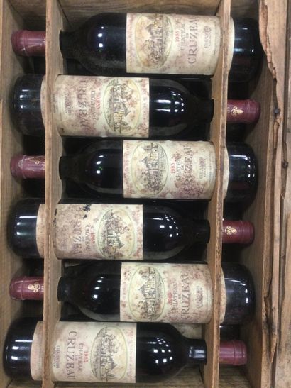 Lot de 12 Bouteilles Château de CRUZEAU,...