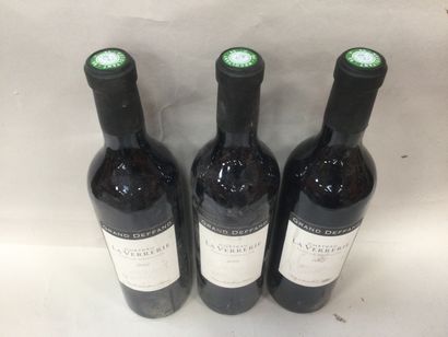 Un Lot de 3 Bouteilles de Château LA VERRERIE...