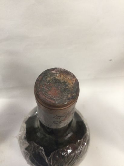 
Un Magnum de Château PAPE CLEMENT, Pessac...