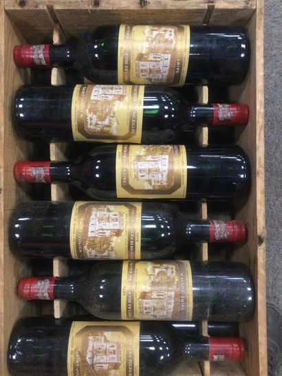Lot de 12 Bouteilles château DUCRU BEAUCAILLOU,...