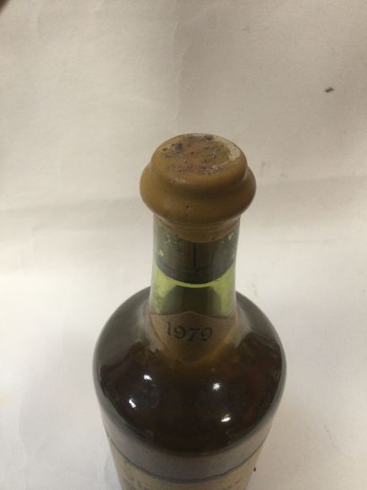 Une Bouteille de Vin jaune Bouilleret P et...