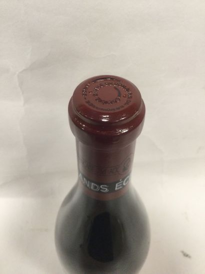 Une Bouteille de DOMAINE DE LA ROMANEE CONTI,...